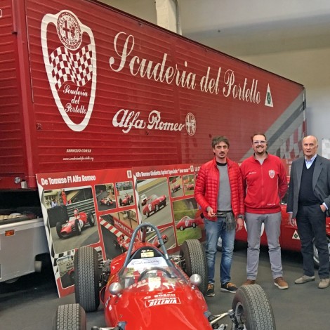 Automotoretrò 2019: il Team Manager Andrea Cajani con gli organizzatori Giuseppe e Alberto Gianoglio