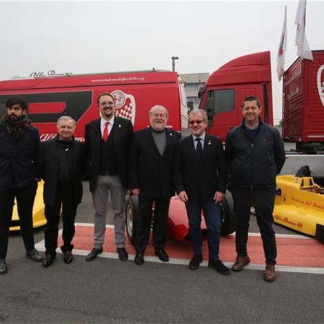 Premiazione dei "Campioni Alfa Romeo", 17 febbraio 2018, Arese - Museo Storico Alfa Romeo. Andrea Cajani, Marco Cajani, Roberto Maroni con Bruno Giacomelli, ex pilota di F1 Alfa Romeo, e altri ospiti dell’evento.